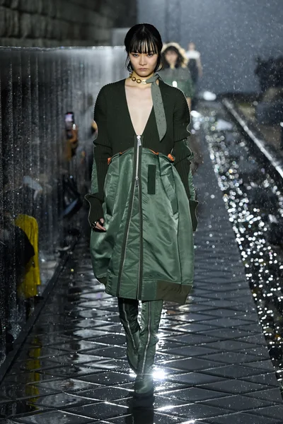 Look 9